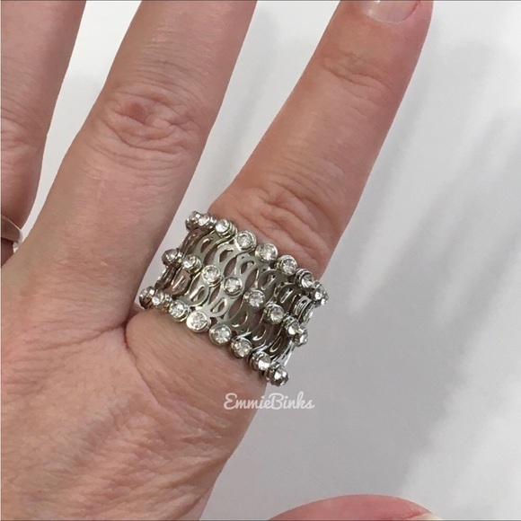 New Rhinestone ‘Ring to Bracelet’ Multipurpose Jewelry \ Transforming Ring - Picture 3 of 16